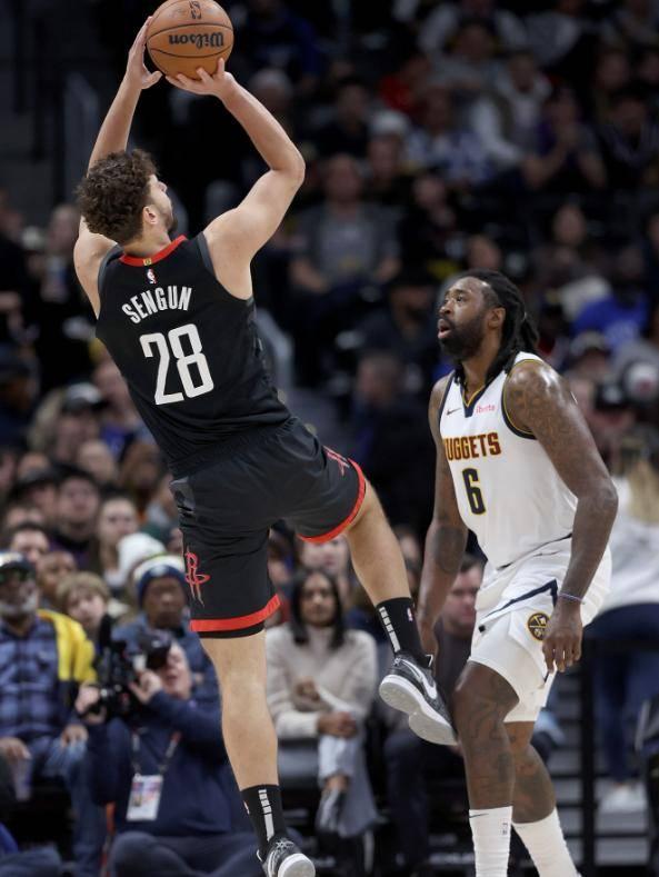 九游官方下载包含穆雷连续三场比赛得分超过大比分领先俄克拉荷马雷霆状态回暖备战欧篮联，风云突变洛杉矶湖人国际比赛日伤情更新瞬间刷屏的词条